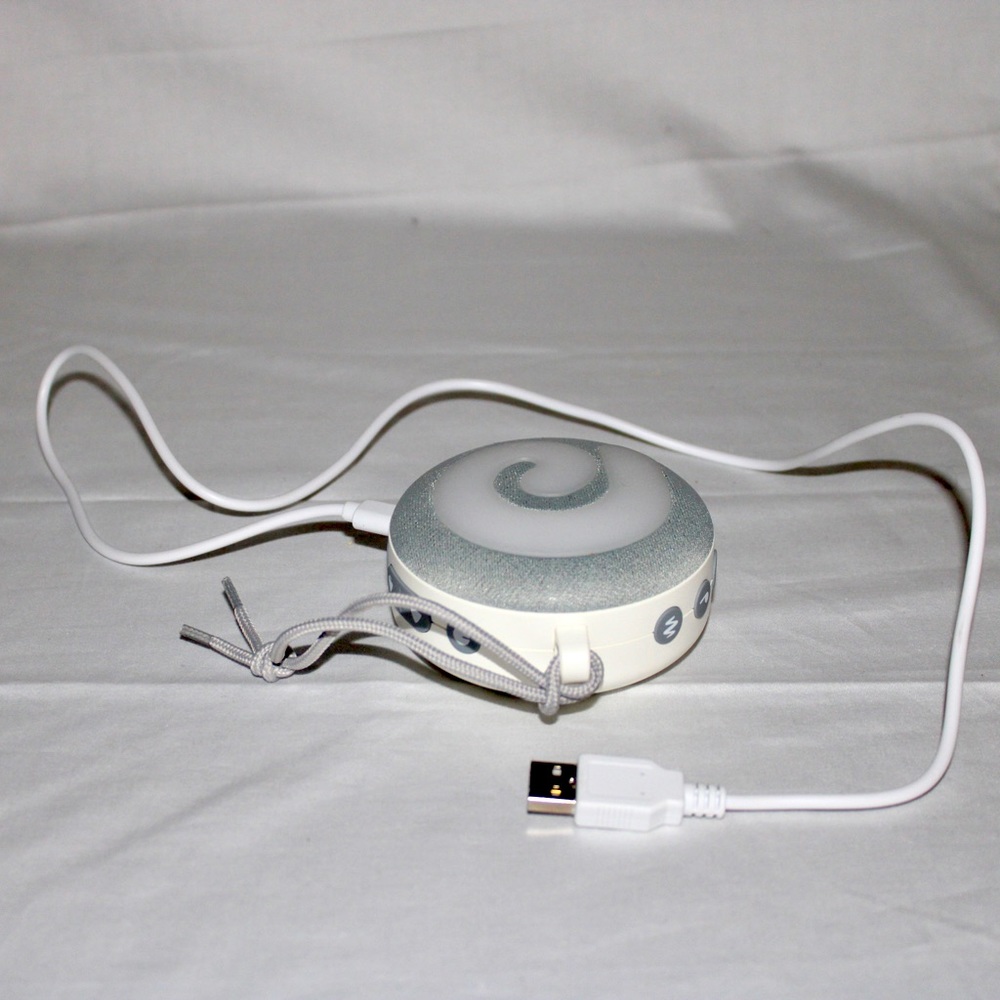 Dreamegg White Noise Machine  Portable Sound Machine for Baby Adult HFD-W11